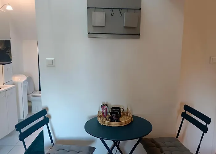 Couette-café Côté Loire Les Rosiers